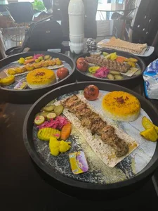 مجموعه غذایی حاج خباز 5
