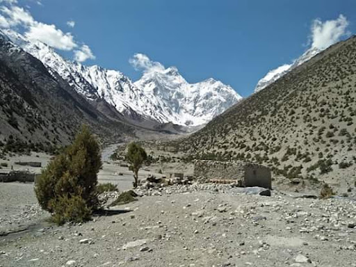Avgarch Valley