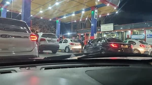 پمپ بنزین سینا