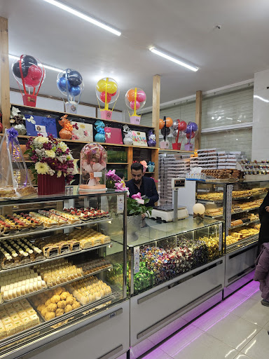 شیرینی سرای محفل