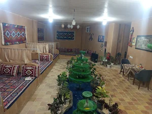 کافه سپیدار