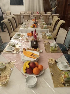 رستوران ماه بهشت