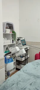 مرکز تخصصی پوست فاطمه رجبی