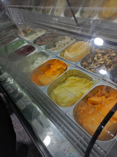 بستنی سارنگ
