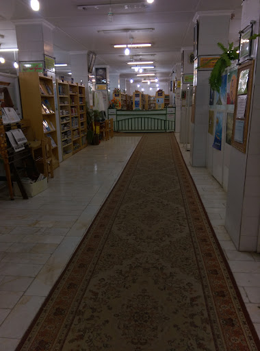 کتابخانه آستانه حضرت امازاده جعفر (ع) - Library