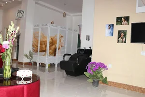 سالن زیبایی یکتایاس