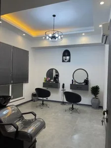 سالن زیبایی شقایق سیف