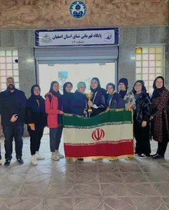 مدرسه شنای آینده‌سازان
