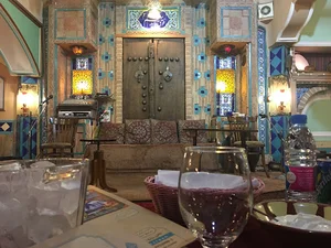 رستوران سنتی شبستان