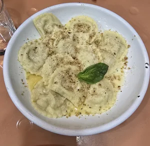 پاستا دست ساز نید
