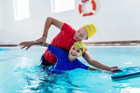 باشگاه شنای اریس