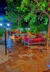 کافه رستوران و سفره خانه سنتی بهارستان 3