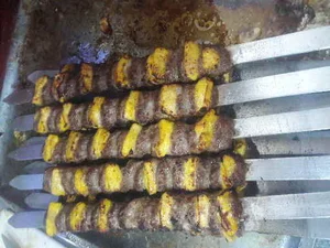 کبابی دوستان