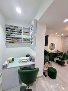 سالن زیبایی پانی