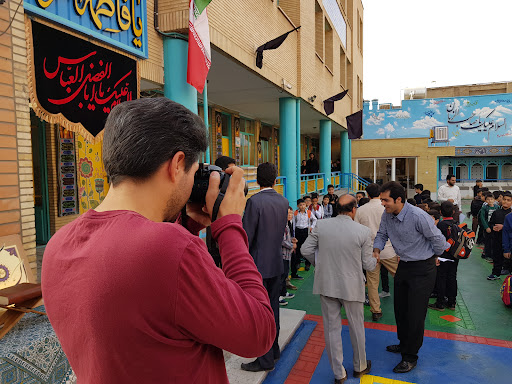 دبستان سادات