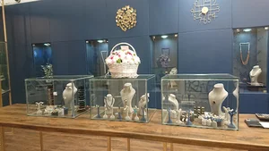 Farin Gallery فرین گالری . gold and jewellery