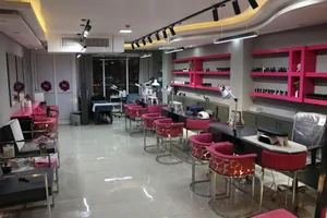 لش مارکت