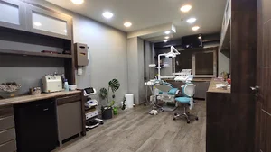 کلینیک دندانپزشکی دکتر مهرداد اسلامی