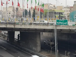 ايستگاه تاكسي سه راه ضرابخانه