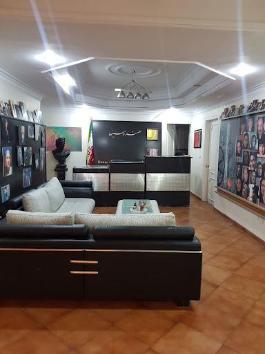 آموزشگاه بازیگری هنر و سینما