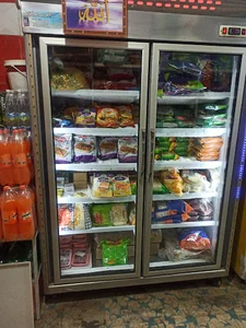 مرغ فروشی و سوپرمارکت دومان «نادریان»