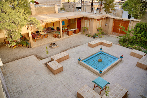 اقامتگاه بومگردی کوه مهر