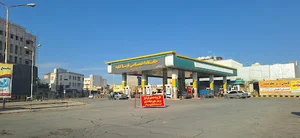 پمپ بنزین