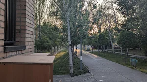 بلوک 6 خوابگاه داخل دانشگاه علم و صنعت
