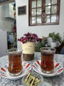 کافه سنتی دارچین
