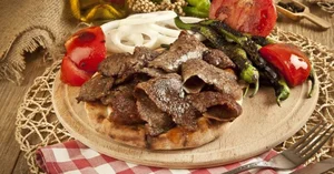 فلکه دادگستری کباب بناب آذربایجان