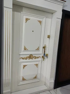 نمایشگاه آذران درب