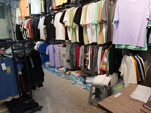 بورس تی شرت پوشاک تاج