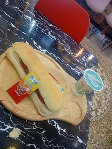 فست فود ترنج