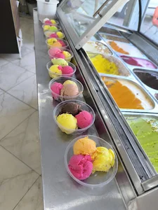 شیرینی و قنادی کریمی شعبه 2