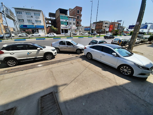 نمایشگاه اتومبیل بهاران