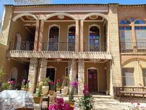اقامتگاه بوم گردی وکافه رستوران ناظمی ‌Nazemi Eco lodge and cafe restaurant