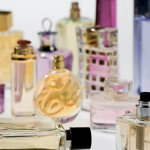 فروشگاه اینترنتی عطر زنانه و مردانه اصل (امکان)