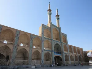 مسجد تاریخی امیر چخماق