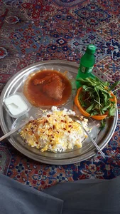رستوران نادر