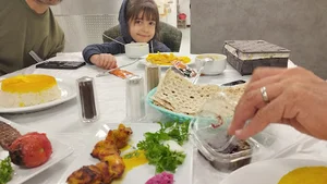 تهیه غذای کاظمی