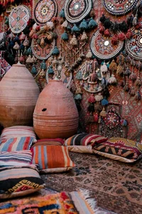 گالری مشکات ( ساعت.فروش وتعمیرات.ساخت پلاک اسم.تابلونقاشیخط)