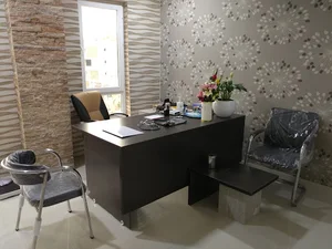 مطب دکتر مهرزاد عمویی خانعباسی-متخصص داخلی