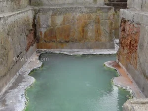 چشمه های آبگرم سمنان
