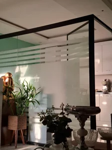 مرکز خدمات و زیبایی پوست و مو لیلی 2