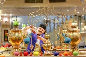 چای خانه قرمز ابی