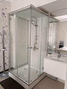 کلینیک زیبایی لاویسا