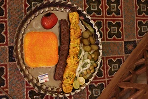 رستوران خاتون