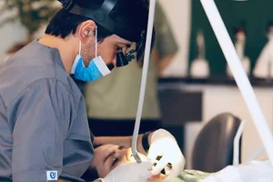 دندانپزشکی دکتر امیر رحمتی