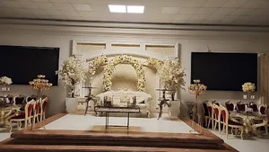 تالار و عمارت ایندو