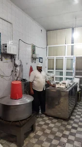 بستنی محلی کلهر